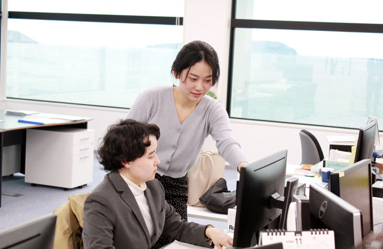 株式会社キューブス 採用サイト